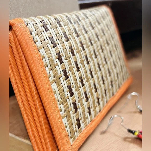 Colorful Native Beaded Earrings & Wallet Set - Picture 3 of 9